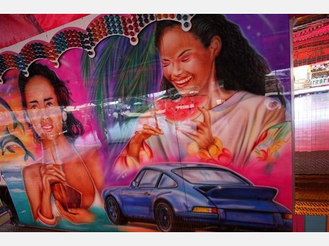 Graffiti und Schausteller M&uuml;hldorfer Volksfest