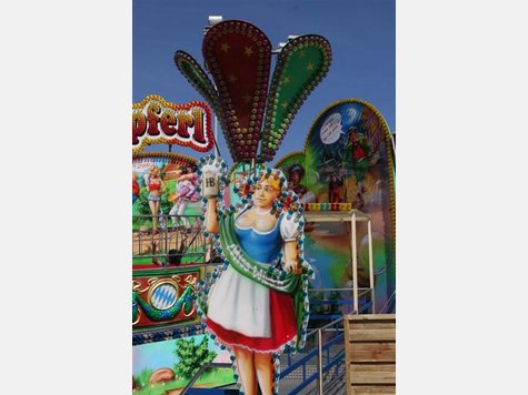 Graffiti und Schausteller M&uuml;hldorfer Volksfest