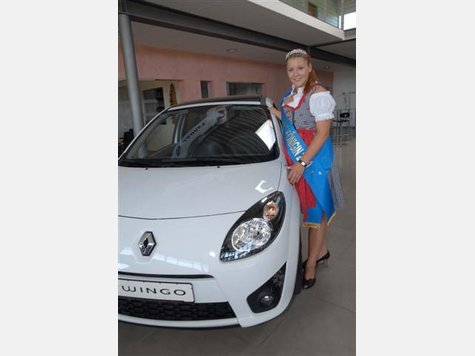 Die Königin im Autohaus Gerich Die Königin im Autohaus Gerich