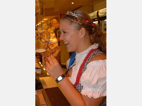 Die Königin bei Globus Die Königin bei Globus