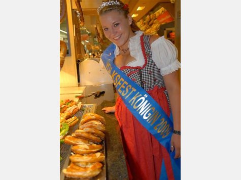 Die Königin bei Globus Die Königin bei Globus