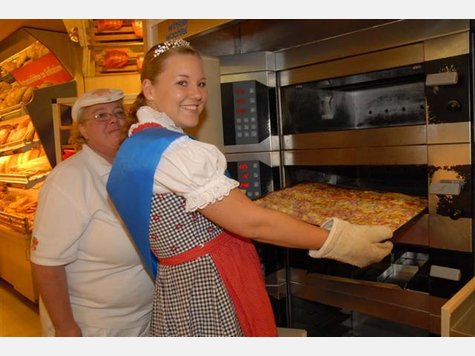 Die Königin bei Globus Die Königin bei Globus