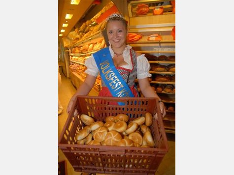 Die Königin bei Globus Die Königin bei Globus