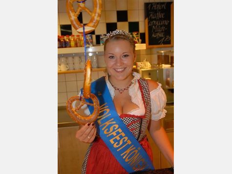 Die Königin bei Globus Die Königin bei Globus