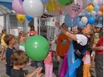 Volksfestkönigin Nadja Romaniw auf dem Kindertag des Mühldorfer Volksfests Volksfestkönigin Nadja Romaniw auf dem Kindertag des Mühldorfer Volksfests