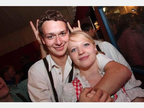 Weinzelt am Freitag