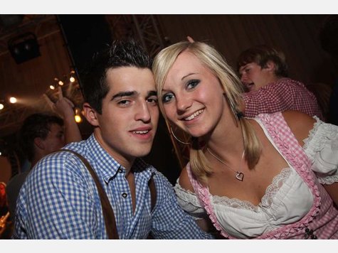 Weinzelt am Samstag