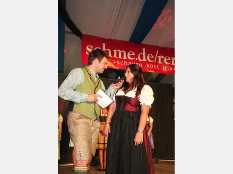 Interviews der Kandidatinnen zur Wahl der Mühldorfer Volksfestkönigin 2010 Interviews der Kandidatinnen zur Wahl der Mühldorfer Volksfestkönigin 2010