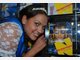M&uuml;hldorfer Volksfestk&ouml;nigin Karla Soptirean besucht Reiseb&uuml;ro Schwarzfischer