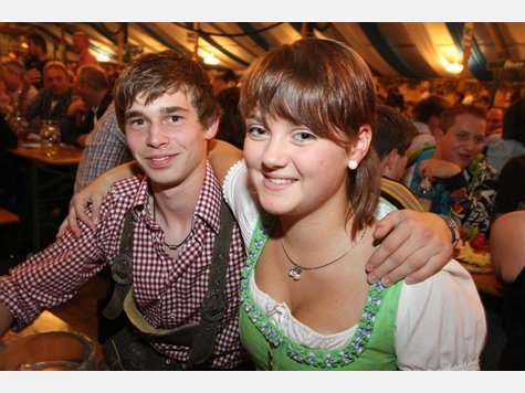 Spatenzelt am Samstag Spatenzelt am Samstag